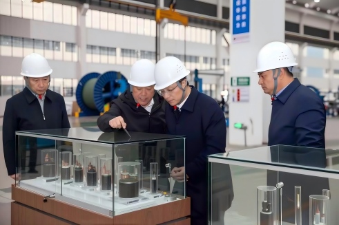 【子公司资讯】鹰潭市委书记王亚联到中辰电缆（江西）调研